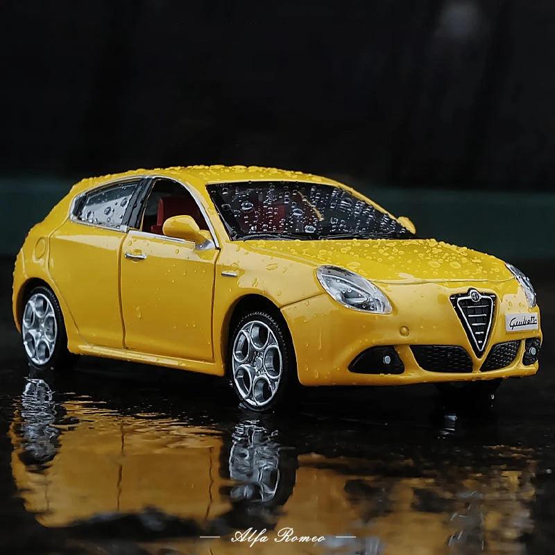 Caipo 1:32 Alfa Romeo Giulietta Alloy Car Diecasts & Toy Vehicles Car Model Miniature Scale Model Car Toy For Children - YOURISHOP.COM