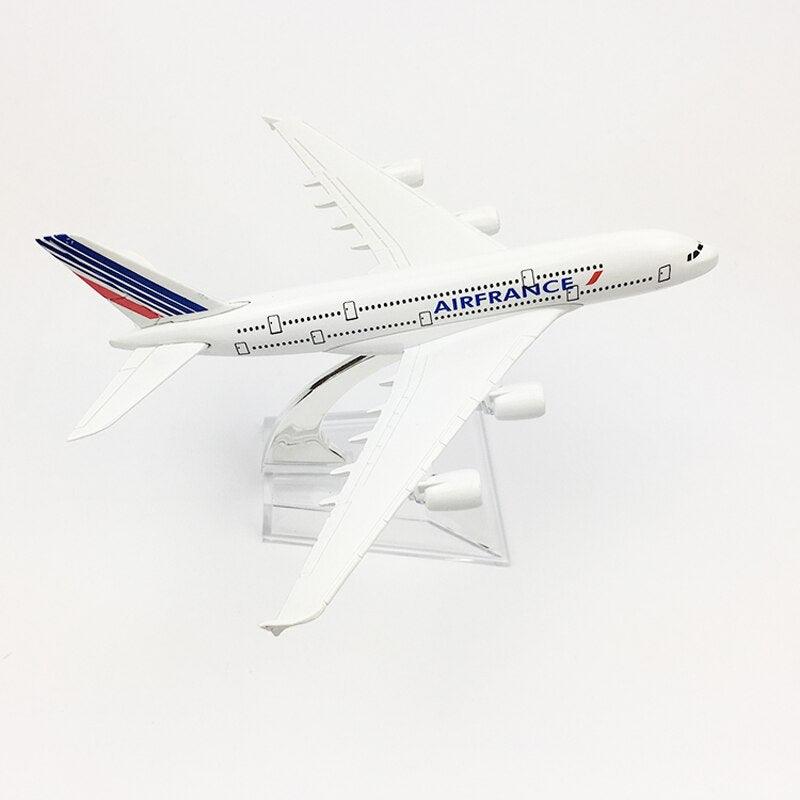 Free shipping Air France Aeroplane model Airbus A380 airplane 16CM Metal alloy diecast 1:400 airplane model toy for children - YOURISHOP.COM