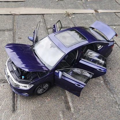 The original 1:18 2019 alloy car model of the new generation Sagitar sedan - YOURISHOP.COM