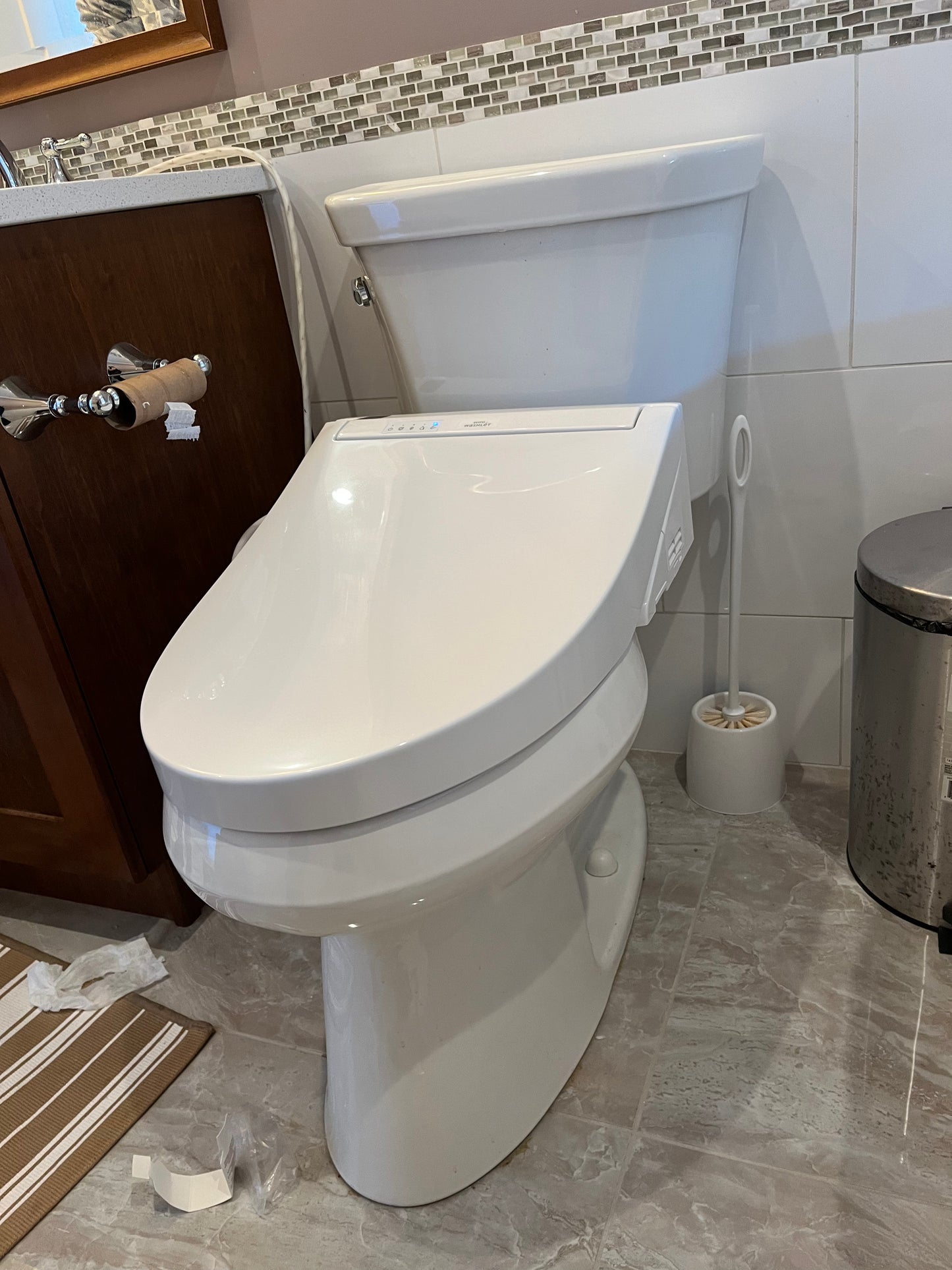 TOTO Washlet C2,Electronic Toilet Seat with PREMIST and EWATER+ Wand Cleaning - YOURISHOP.COM