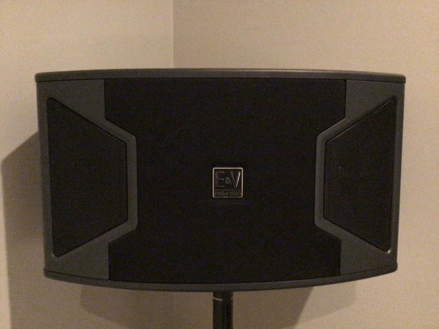 EV 10' Speaker K33, a pair of main speakers - YOURISHOP.COM